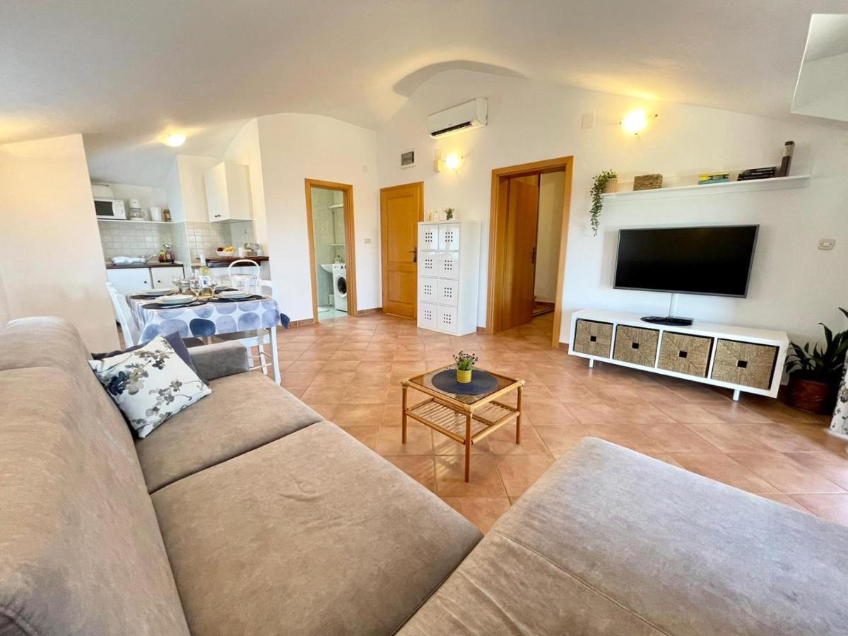 Apartments Ladonja ميدولين المظهر الخارجي الصورة
