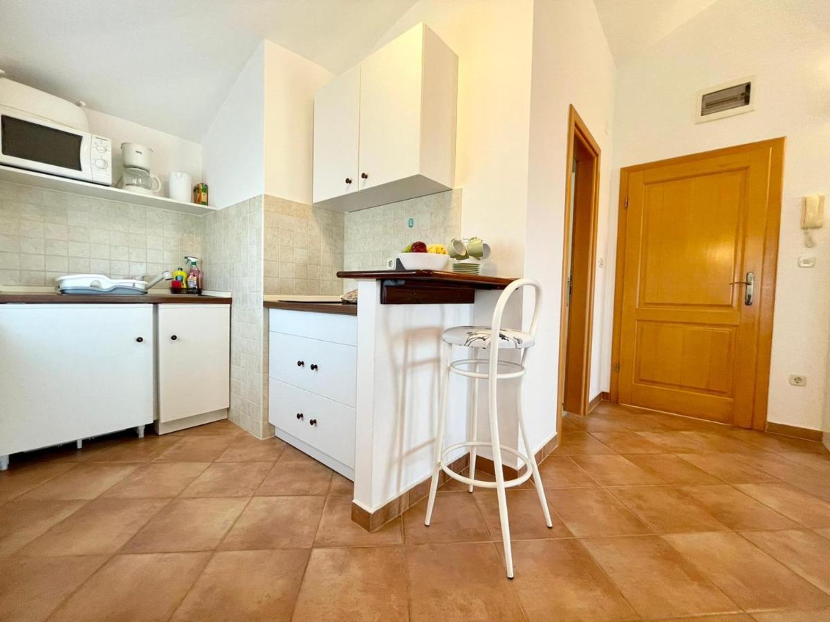 Apartments Ladonja ميدولين المظهر الخارجي الصورة