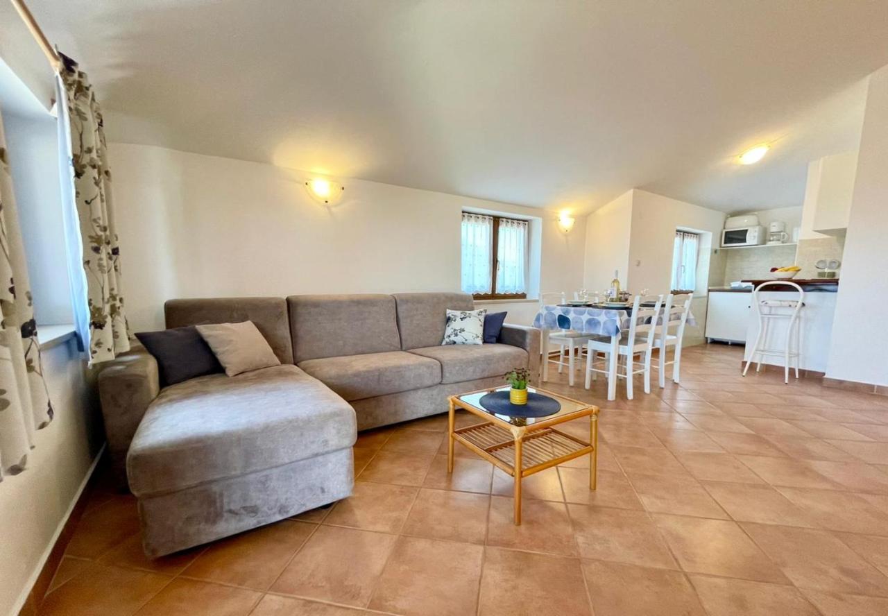 Apartments Ladonja ميدولين المظهر الخارجي الصورة